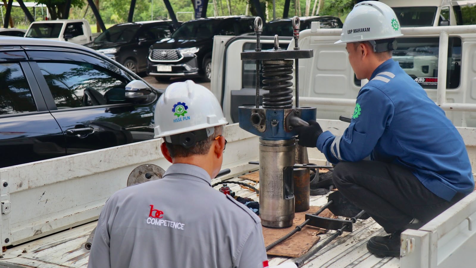Di tengah perkembangan industri ketenagalistrikan yang semakin dinamis, kompetensi tenaga kerja menjadi faktor penting dalam menjaga performa pembangkit. FOTO; ISTIMEWA. Di tengah perkembangan industri ketenagalistrikan yang semakin dinamis, kompetensi tenaga kerja menjadi faktor penting dalam menjaga performa pembangkit. FOTO; ISTIMEWA.