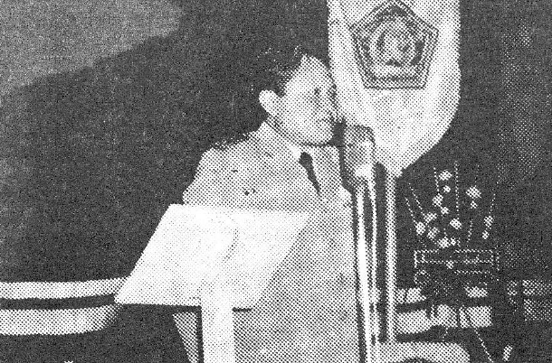 Kolonel Soehario, panglima Daerah Militer Mulawarman pada awal 1960-an. FOTO: IKUT MENGUKIR SEJARAH (1994)