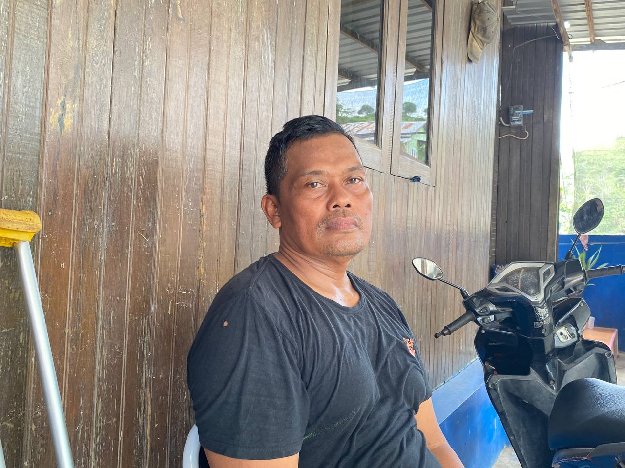 Sutrisno, ketua RT 37, Jalan Batu Besaung, Gang Sabar, Kelurahan Sempaja Utara. FOTO: La HAMSAH-KALTIMKECE.ID