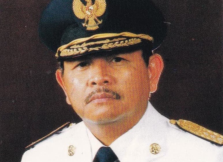 M Ardans, penerima Beasiswa Kutai yang menjadi Gubernur Kaltim. FOTO:  PROFIL PROPINSI REPUBLIK INDONESIA: KALIMANTAN TIMUR