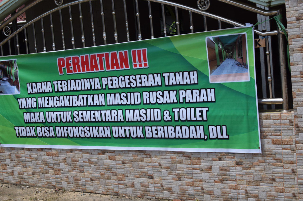 Pemberitahuan di Masjid Hidayatullah, Desa Batuah. FOTO: M AL FATIH-KALTIMKECE.ID