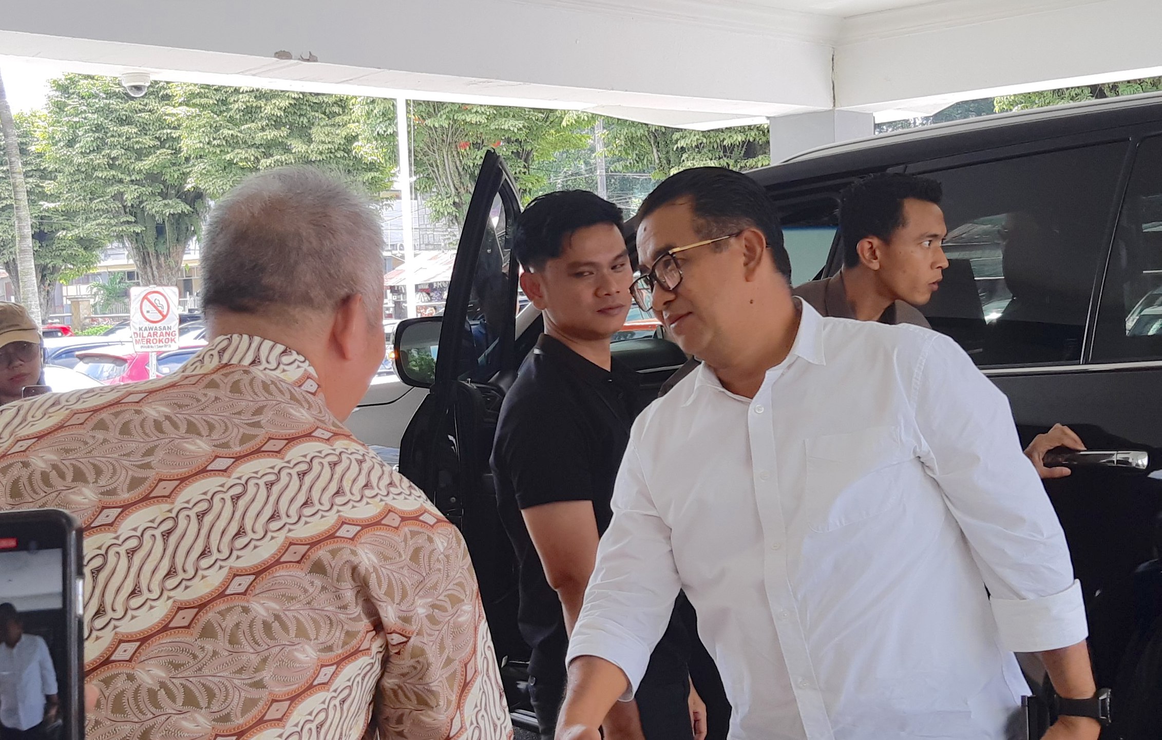 Penjabat Gubernur Kaltim, Akmal Malik, ketika mendadak mengunjungi RSUD AWS, Jumat, 19 Juli 2024. FOTO: MUHAMMAD AL FATIH-KALTIMKECE.ID