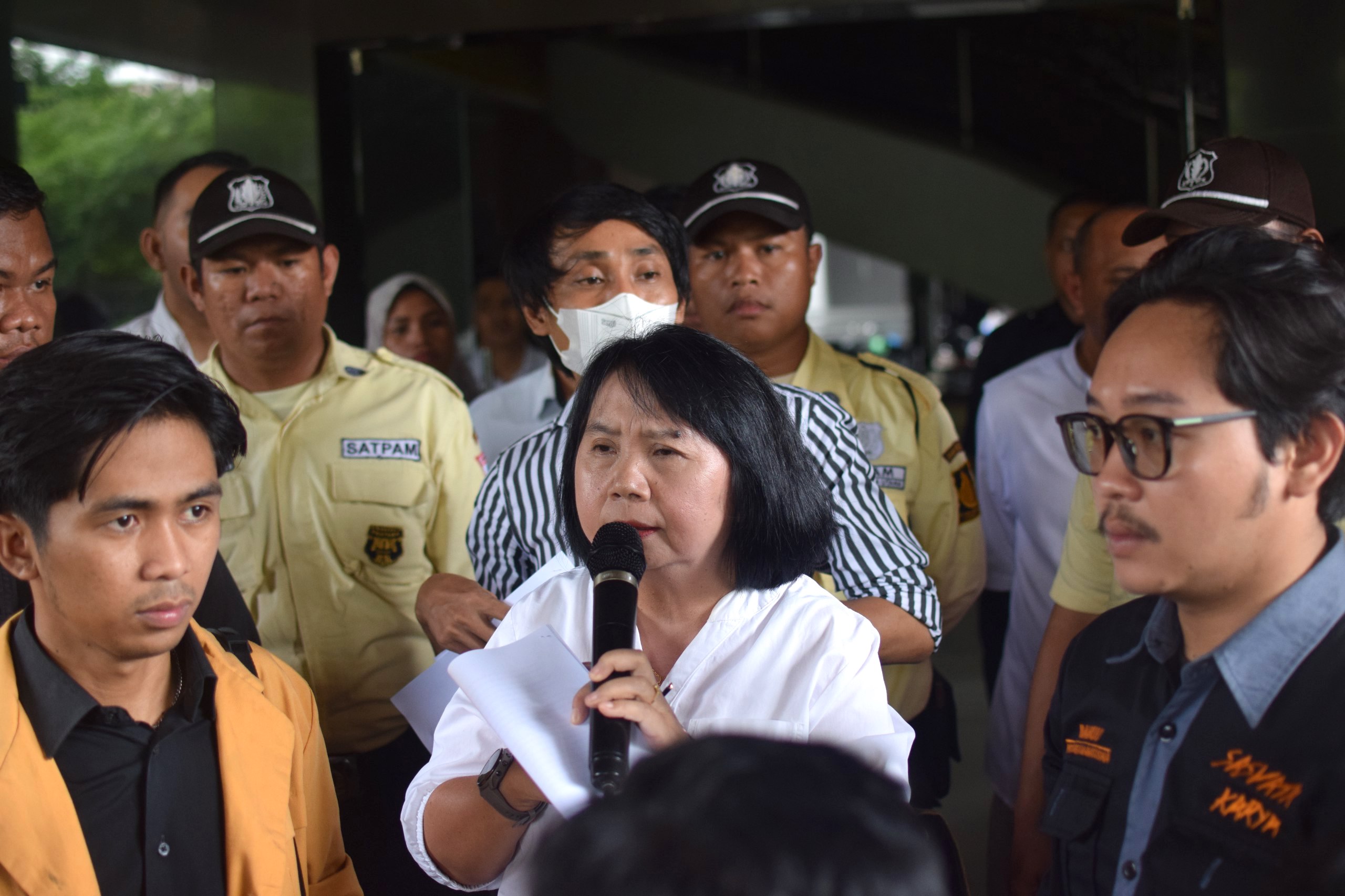 Sukartiningsih, wakil Rektor Bidang Umum, Sumber Daya Manusia dan Keuangan, Unmul. FOTO: MUHAMMAD AL FATIH-KALTIMKECE.ID