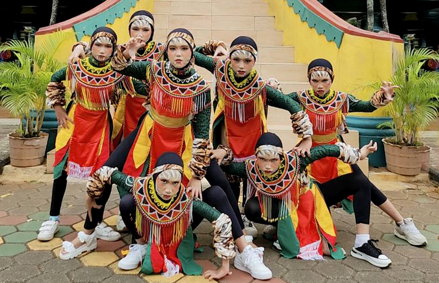 Penari sekaligus pelajar SD Islam 47 Al Azhar 47 Samarinda. FOTO: LA HAMSAH-KALTIMKECE.ID