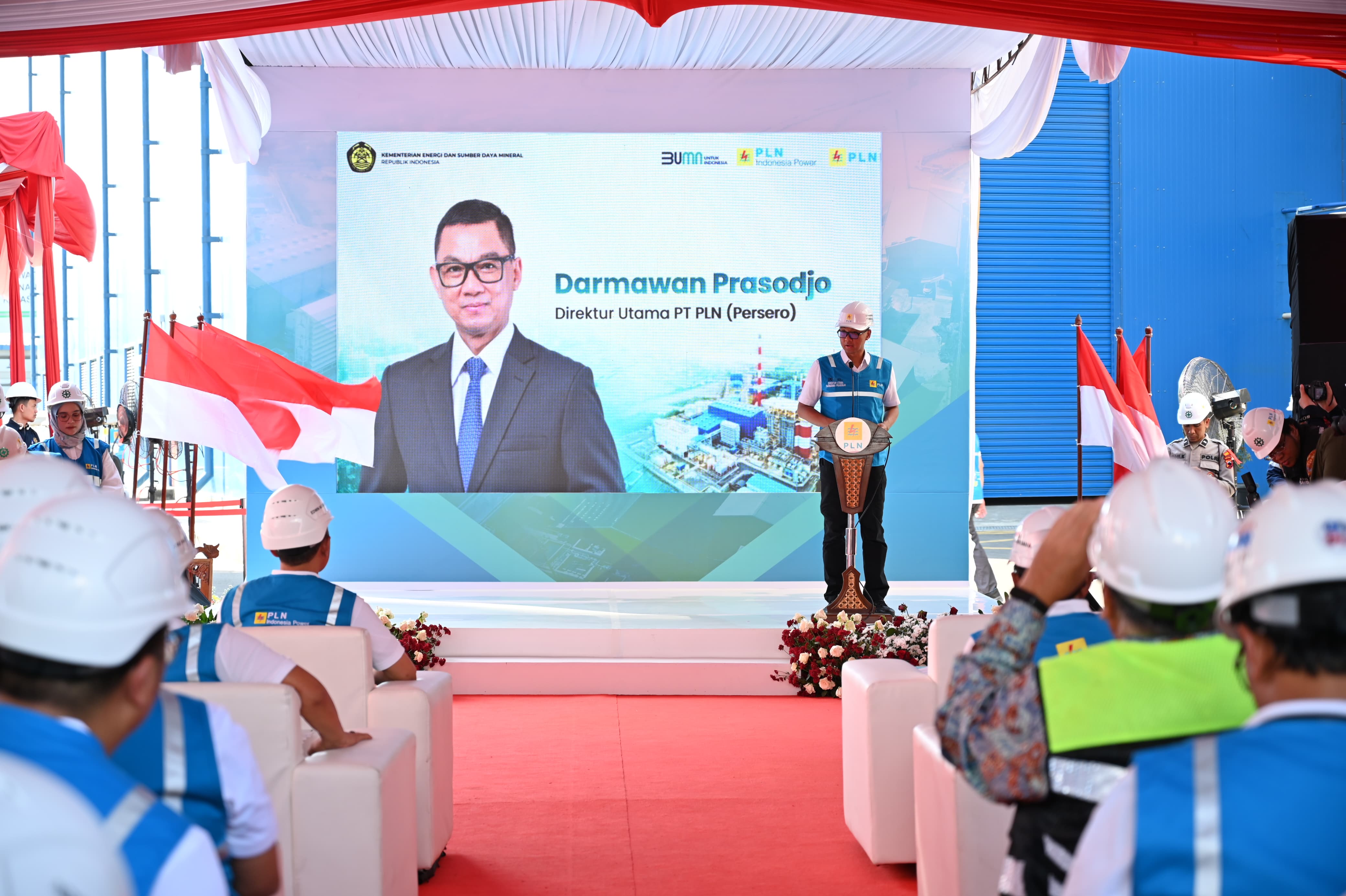 Direktur Utama PLN, Darmawan Prasodjo, menjelaskan bahwa PLTGU Tambak Lorok Blok 3 berteknologi paling baru dan sangat canggih, sehingga tidak hanya menjadi yang paling efisien, tetapi juga sangat ramah lingkungan. FOTO; ISTIMEWA. 