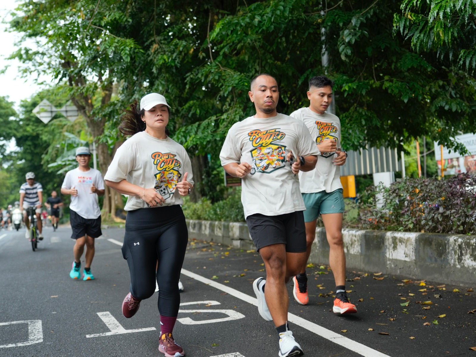 Lari santai bersama komunitas di Run The City by Grand Filan. FOTO; ISTIMEWA.  