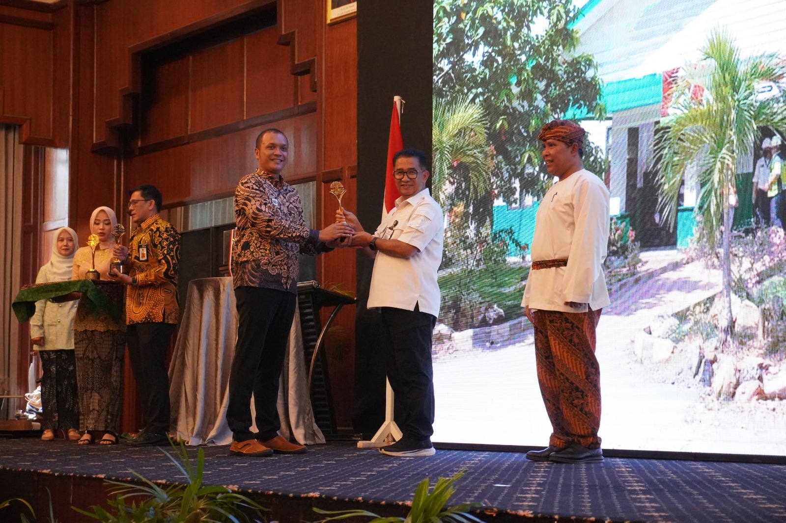 tiga site Berau Coal yang meraih rapor emas adalah site Lati, Sambarata, dan Binungan sedangkan rapor hijau didapat site Gurimbang. FOTO; ISTIMEWA. 