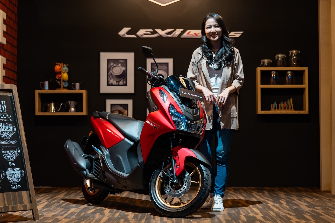 Yamaha menyediakan teknologi modern pada LEXi LX 155, termasuk Smart Key System, yaitu sistem kunci tanpa anak kunci (keyless) yang dilengkapi fitur Answer Back System. FOTO; ISTIMEWA. 