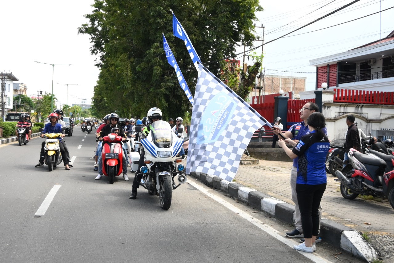 Acara ini dimulai dari Diler Yamaha Sumber Jaya Sakti di Jalan Mulawarman. FOTO; ISTIMEWA. 