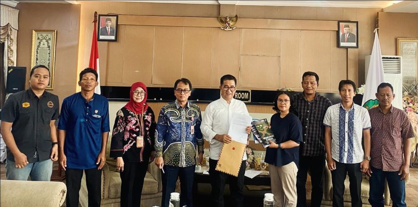 Audiensi Pj Gubernur bersama Jatam Kaltim dan warga desa Sumber Sari, 28 Juni 2024. FOTO: ISTIMEWA