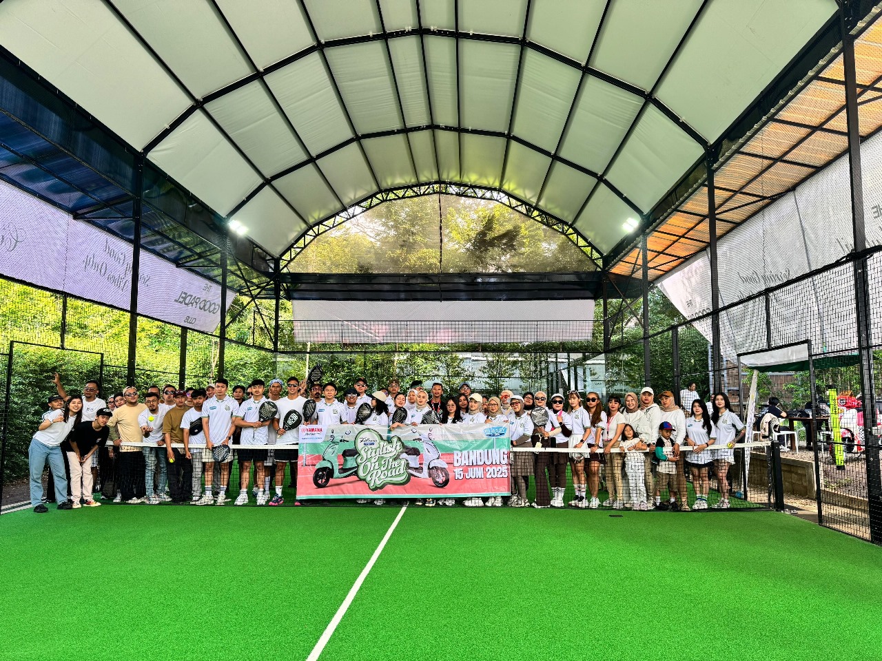 Peserta juga diajak berolahraga dengan jenis olahraga yang sedang populer di kalangan muda-mudi saat ini. FOTO; ISTIMEWA. 