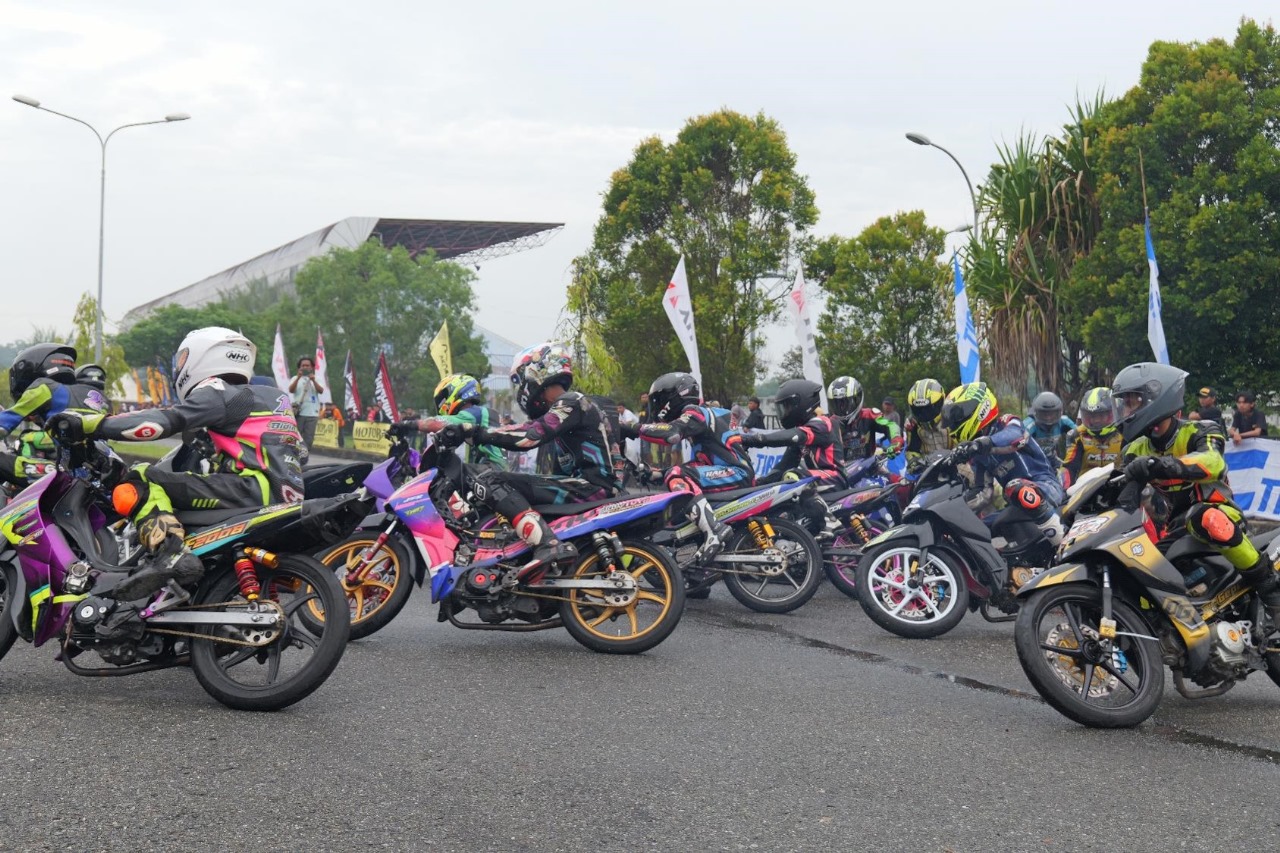 Dari arena balap, tercatat sebanyak 576 starter ambil bagian. FOTO; ISTIMEWA. 