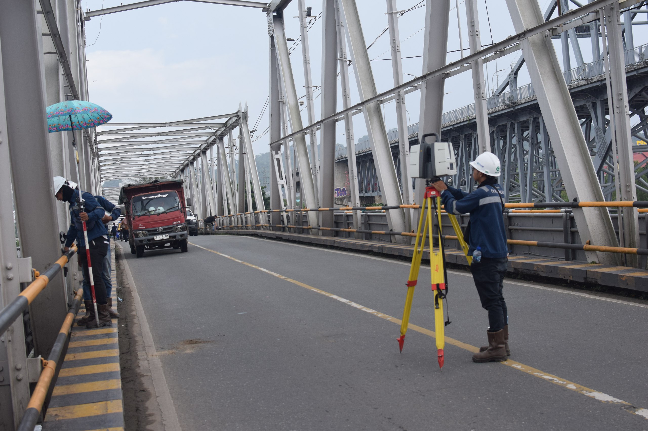 Pengujian geometrik Jembatan Mahakam I oleh BBPJN Kaltim pada Rabu, 30 April 2025. FOTO: M AL FATIH-KALTIMKECE.ID