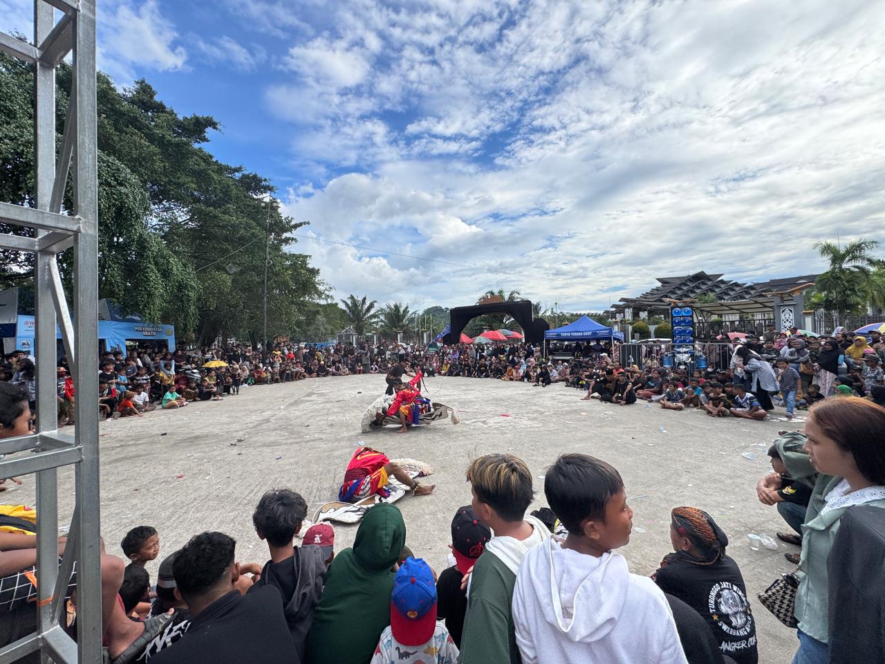 Pertunjukan kuda lumping di Grebek Pasar Rame. FOTO; ISTIMEWA. 
